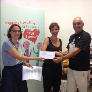 L'A.Ge. Onlus consegna alla Casa Famiglia Pollicino la donazione derivante dalla "Prima festa dei bambini e dei ragazzi".