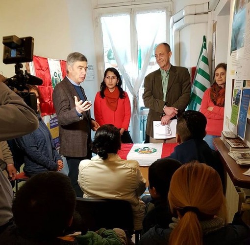 Con la visita del console generale del Perù Alejandro Uarte, prosegue il 'consulados itinerantes' nella nostra provincia Con la visita del console generale del Perù Alejandro Uarte, prosegue il 'consulados itinerantes' nella nostra provincia