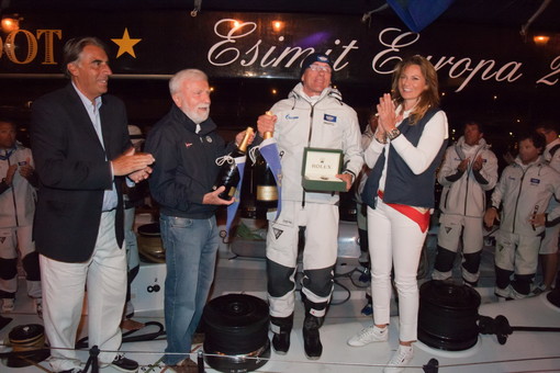 Sanremo: domani alle 20 la premiazione della 'Giraglia' e, alle 22.30 i fuochi d'artificio Sanremo: domani alle 20 la premiazione della 'Giraglia' e, alle 22.30 i fuochi d'artificio
