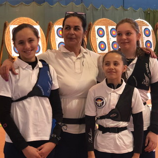 Tiro con l'Arco: Archery Club tutto al femminile nel weekend alla gara degli Arcieri Erice nel cuneese Tiro con l'Arco: Archery Club tutto al femminile nel weekend alla gara degli Arcieri Erice nel cuneese