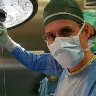 Imperia: foto di Casano in sala operatoria "Spazzatura mediatica montata ad arte da chi non ha argomenti politici da opporre" Imperia: foto di Casano in sala operatoria "Spazzatura mediatica montata ad arte da chi non ha argomenti politici da opporre"