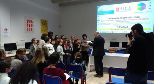 Gli alunni di Soldano e San Biagio della Cima vincitori del premio sui prodotti multimediali a Savona (Foto)
