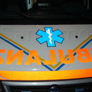 San Biagio della Cima: 15enne ferito a un occhio per lo scoppio di un petardo. Trasportato all'ospedale di Imperia