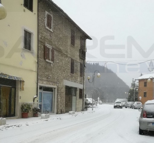 Anche i Vigili del Fuoco della nostra provincia nella morsa del freddo di Arquata del Tronto (Foto)