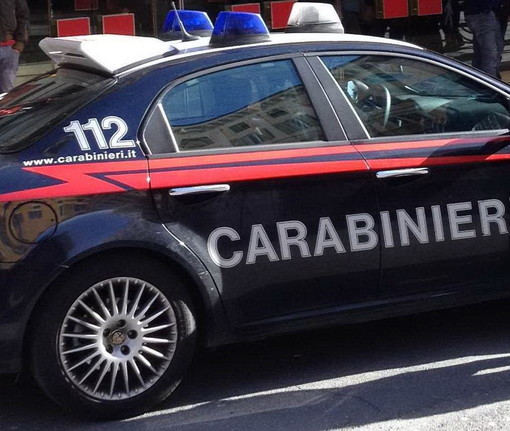 Sanremo: 29enne marocchino pizzicato mentre rubava all'interno di furgone, arrestato e portato in carcere