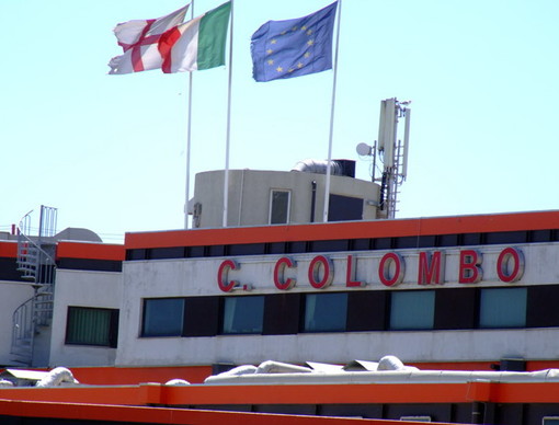 Cartelli per i turisti stranieri all'aeroporto di Genova, le perplessità di un lettore Cartelli per i turisti stranieri all'aeroporto di Genova, le perplessità di un lettore