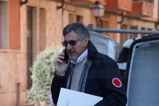 Alassio: Toti conferma "Entro stasera i turisti torneranno in Piemonte", l'Assessore Icardi "Siamo qui per portarli a casa" (Video) Alassio: Toti conferma "Entro stasera i turisti torneranno in Piemonte", l'Assessore Icardi "Siamo qui per portarli a casa" (Video)