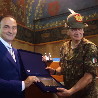 Gli Alpini scaleranno oltre 150 cime in Italia per i loro 150 anni: nella nostra provincia arriveranno a Nava Gli Alpini scaleranno oltre 150 cime in Italia per i loro 150 anni: nella nostra provincia arriveranno a Nava