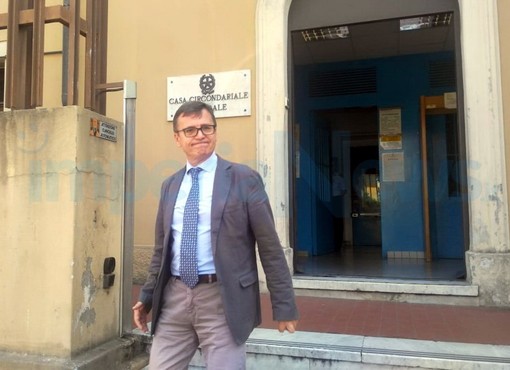 Il Pm Alberto Lari all'uscita dal carcere dove ha incontrato Garibizzo