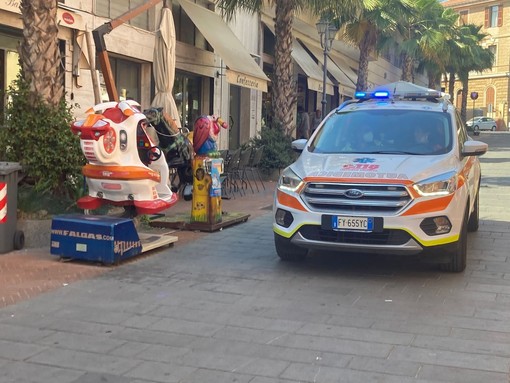 Imperia: accoltellamento di ieri in via XX Settembre e intervento di due agenti penitenziari, i complimenti di Pagani (UilPa) Imperia: accoltellamento di ieri in via XX Settembre e intervento di due agenti penitenziari, i complimenti di Pagani (UilPa)