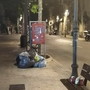 Sanremo, raccolta rifiuti e decoro urbano: nuove osservazioni da Corso Garibaldi durante una passeggiata serale