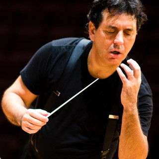 Andrea Morricone dirige a Montecarlo: per la festa di Natale del Comites un concerto eccezionale