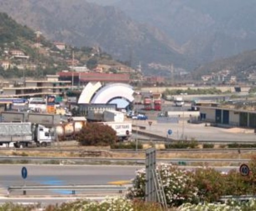 Ventimiglia: doppio intervento della Croce Verde Intemelia questo pomeriggio all'autoporto Ventimiglia: doppio intervento della Croce Verde Intemelia questo pomeriggio all'autoporto