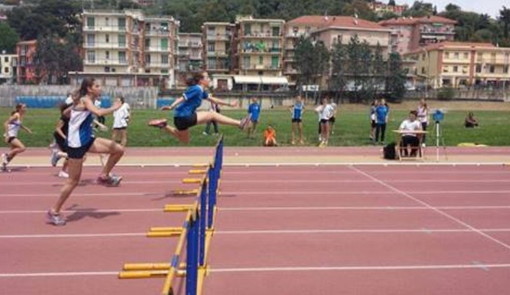 Sanremo: polemica della As Foce "Utilizzare il campo di atletica costerà 4.800 euro mentre ad Imperia solo 400, andiamo via!" Sanremo: polemica della As Foce "Utilizzare il campo di atletica costerà 4.800 euro mentre ad Imperia solo 400, andiamo via!"