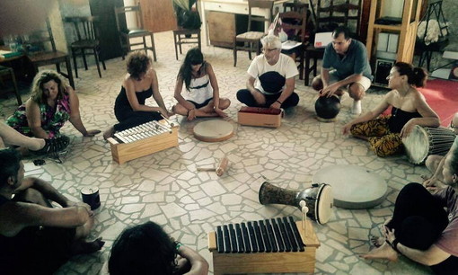 Le Arti Terapie come nuova opportunità lavorativa: ad Imperia una scuola Artedo