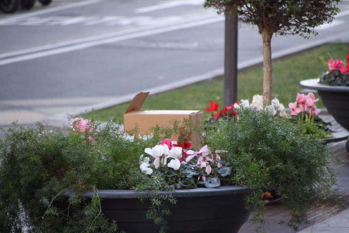 #Festival2017: secondo allarme bomba in pochi minuti, nel pacco un gruppo di continuità in sala 'Lucio Dalla'