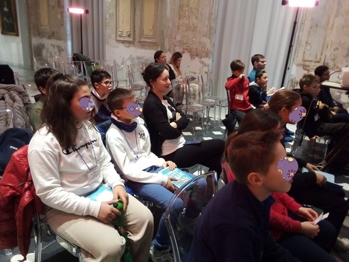 Sanremo: le quarte e le quinte della scuola 'Antonio Rubino' ieri alla rassegna 'Che libro!' (Foto) Sanremo: le quarte e le quinte della scuola 'Antonio Rubino' ieri alla rassegna 'Che libro!' (Foto)