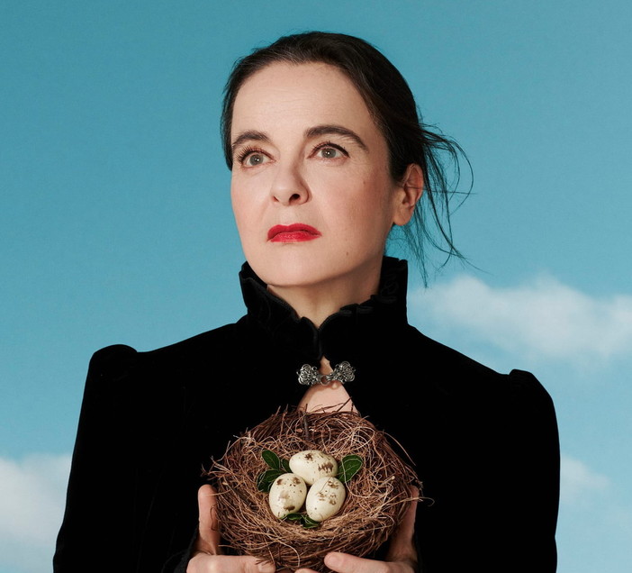 Amélie Nothomb per la prima volta al Teatro del Casinò di Sanremo per la prima presentazione in Italia del nuovo libro