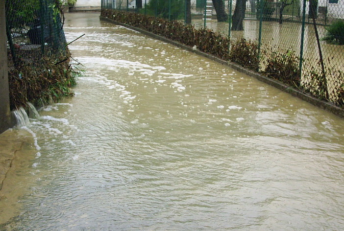 Allerta Meteo: cresce la tensione in provincia, i Sindaci raccomandano "State a casa!"