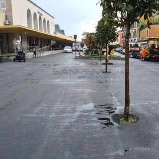 Ventimiglia: “Evviva il grigio”, continua il piano asfalti in città dalla piazza della Stazione e a Varase Ventimiglia: “Evviva il grigio”, continua il piano asfalti in città dalla piazza della Stazione e a Varase
