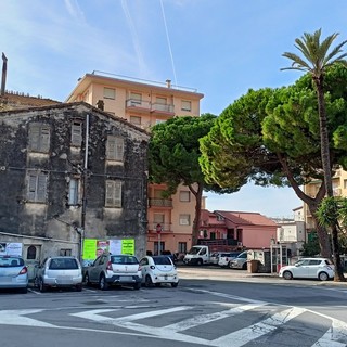 Vallecrosia, Perri: "Intervenire sulla messa in sicurezza del manto stradale di via Angeli Custodi". Biasi: "L’area verrà riqualificata"