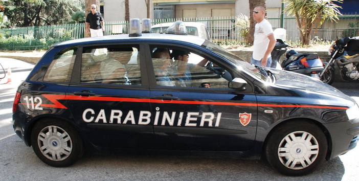 Diano Marina: operaio comunale usava furgone di servizio per sbrigare faccende private