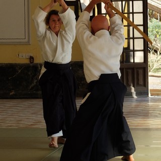 Arti marziali. Scattano oggi le lezioni "Corso armi per adulti" alla Scuola Aikido-Aikikai Imperia