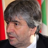 Mazzi ministro del Turismo, firma al Quirinale: fu sei volte direttore artistico di Sanremo