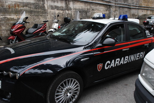 Sanremo: strattonano violentemente una donna, arrestati dai Carabinieri due fratelli marocchini
