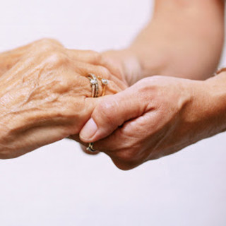 Troppe famiglie non possono accedere ai fondi regionali per gli anziani nelle Rsa: rischio sociale importante Troppe famiglie non possono accedere ai fondi regionali per gli anziani nelle Rsa: rischio sociale importante