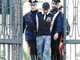 Il giovane mentre viene portato in tribunale