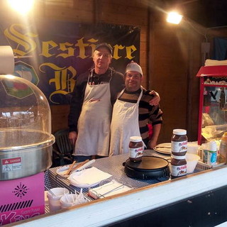 Ventimiglia: ancora per pochi giorni ai 'Mercatini di Natale' la bancarella del Sestiere Burgu