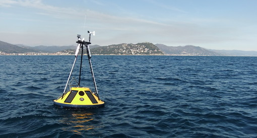 Boa ondametrica di Capo Mele, tecnologia rinnovata: monitoraggio più preciso del mare e dei cambiamenti climatici Boa ondametrica di Capo Mele, tecnologia rinnovata: monitoraggio più preciso del mare e dei cambiamenti climatici