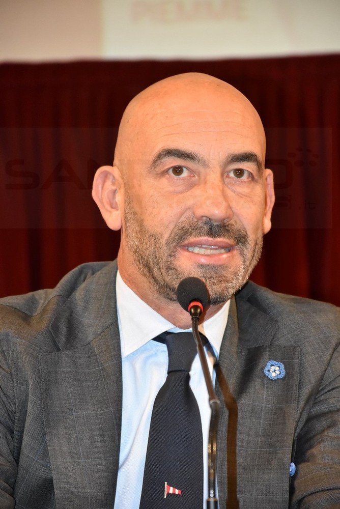 Sanremo, la Nuova Corrente e l’Ufficio Stampa del Liceo Cassini incontrano il professor Matteo Bassetti (Foto)