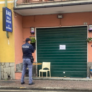 Imperia: centrale dello spaccio scoperta in un bar sala giochi, doppio arresto della Polizia (Foto) Imperia: centrale dello spaccio scoperta in un bar sala giochi, doppio arresto della Polizia (Foto)
