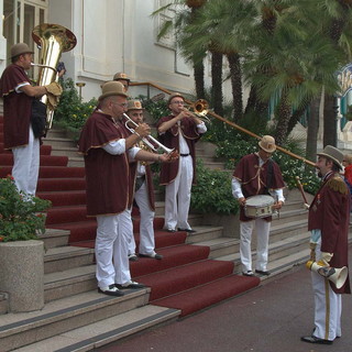 Domani Freddy Colt e la sua band alla "Belle Epoque Street Parade" di Magenta