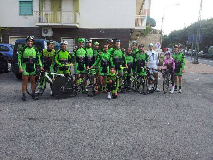 Ciclismo: ottimi risultati domenica scorsa per la 'Cronocoppie' internazionale per il Bc Time Ciclismo: ottimi risultati domenica scorsa per la 'Cronocoppie' internazionale per il Bc Time