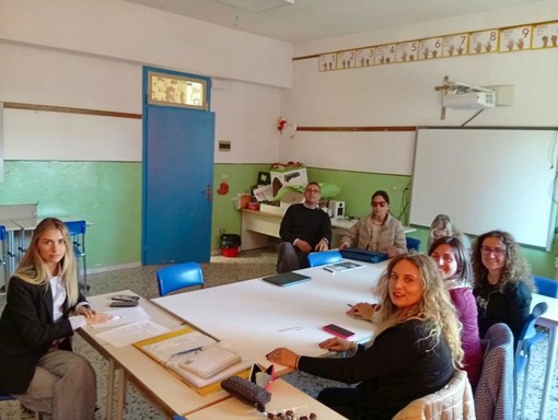 Riva Ligure, la scuola primaria punta alla Bandiera Verde: al via il progetto “Energia Amica” Riva Ligure, la scuola primaria punta alla Bandiera Verde: al via il progetto “Energia Amica”