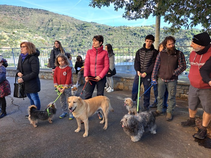 Sanremo: alla parrocchia di San Giacomo la tradizionale benedizione degli animali (foto)