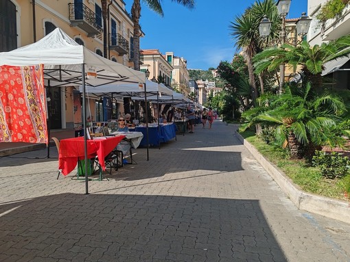 Al via domani la 12a edizione del 'Bordighera Book Festival': quattro giorni di nuove proposte editoriali in città Al via domani la 12a edizione del 'Bordighera Book Festival': quattro giorni di nuove proposte editoriali in città