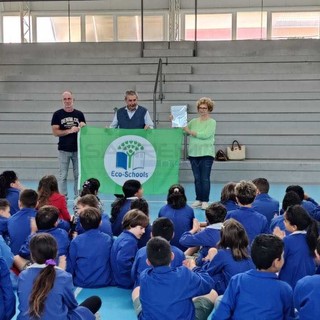 Le immagini dalla scuola di Santo Stefano al Mare