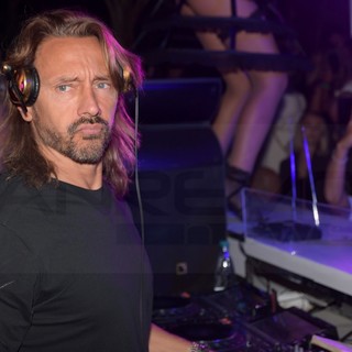 Sanremo: Bob Sinclair ha fatto impazzire il 'Bay Club', una notte da sogno e grande musica (Foto) Sanremo: Bob Sinclair ha fatto impazzire il 'Bay Club', una notte da sogno e grande musica (Foto)