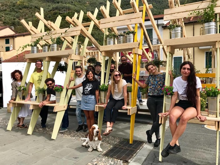Badalucco: piazza Marconi ha di nuovo il suo 'Giardino'. E' terminato Badabum ma... arrivederci al 2018