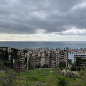 Un gesto di coraggio contro un tentato furto: il grazie pubblico di una lettrice "Alla donna che mi ha difesa a Bordighera"