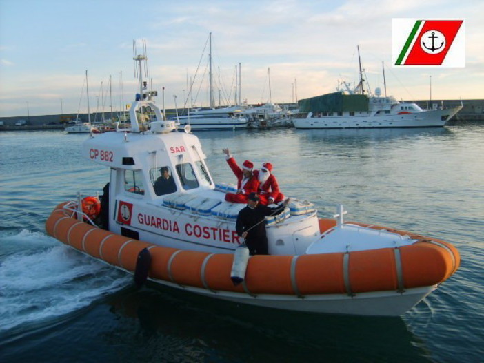 Sanremo: Babbo Natale arriva dal Mare, sabato alle 14,30, con una sinergia tra la Guardia Costiera di Sanremo e lo Yacht Club Sanremo Sanremo: Babbo Natale arriva dal Mare, sabato alle 14,30, con una sinergia tra la Guardia Costiera di Sanremo e lo Yacht Club Sanremo