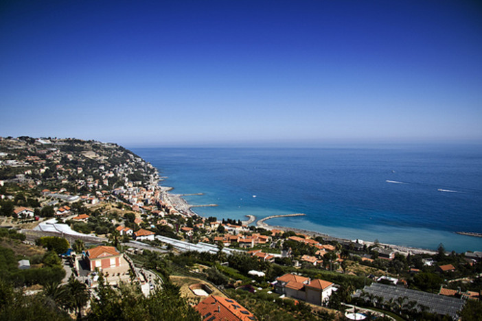 Bordighera: il consigliere Luca De Vincenzi interviene in modo critico sul pagamento delle tasse comunali Bordighera: il consigliere Luca De Vincenzi interviene in modo critico sul pagamento delle tasse comunali