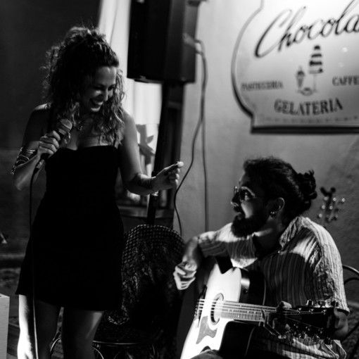 L'estate di Riva Ligure: stasera musica in via Martiri della Libertà con i Breakboxes Acoustic Duo L'estate di Riva Ligure: stasera musica in via Martiri della Libertà con i Breakboxes Acoustic Duo