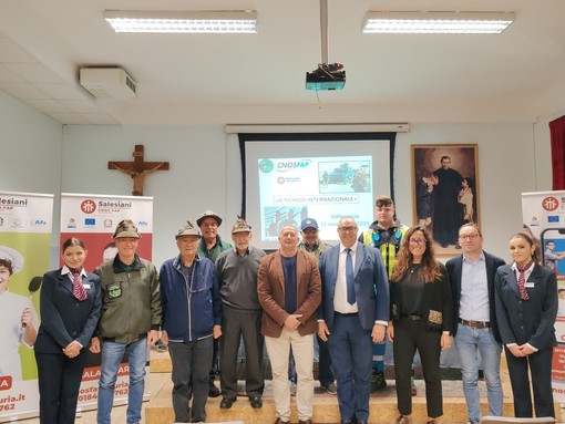 Guerre, Nato e UE: il generale Bellacicco parla de "Il mondo internazionale" agli studenti del Cnos Fap di Vallecrosia (Foto)