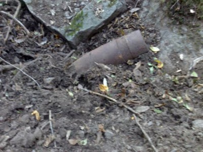 Pieve di Teco: bomba di mortaio trovata sul greto dell'Arroscia, chiesto l'intervento degli artificieri
