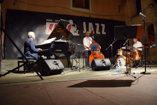 Sanremo: domani la terza serata della rassegna 'Bravo Jazz': sul palco di San Costanzo, nel centro storico di Sanremo, concerto del Jo Kaiat Quartet